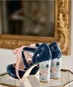 Royal Blue Wedding Shoes, Blue Wedding Shoes, Royal Blue Wedding, Fabulous Shoes, Carrie Bradshaw, Crazy Shoes, Pretty Shoes, Dream Shoes, Shoe Obsession