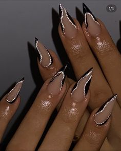 Desi Nails, Black Silver Nails, Silver Nail Designs, Prom Inspo, Black Acrylic Nails, Stylish Nails Designs, Glamour Nails, Stiletto Nails Designs, Work Nails