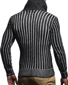 This men's sweater is a timeless wardrobe staple featuring a subtle geometric pattern in black. Crafted from a soft knit, the long-sleeved silhouette ensures superior comfort. Perfect for any occasion, this sweater delivers classic style. COMBINABLE: Perfect knitted pullover that fits in every daily routine and can be matched with any individual style. It doesn’t matter if you combine it with a pair of jeans or chinos - you are always top-dressed PREMIUM QUALITY: The durable materials are lightw Leif Nelson, Mens Fashion Rugged, Winter Knit Hats, Winter Pullover, Timeless Wardrobe Staples, Men's Knit, Knitted Pullover Sweaters, Winter Knits, Sleeves Pattern