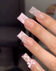 Couqutte Nail Ideas, Latina Nails