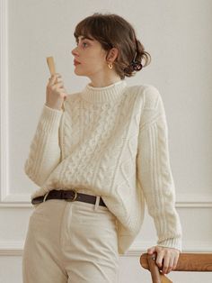 Irish Sweater, Knit Sweater Outfit, White Knit Sweater, 가을 패션, White Sweater, Looks Style, Look Chic, Moda Casual, Wool Sweaters