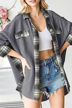 Color: Grey, Size: M Y2k Shorts Outfit, 90s Grunge Style, Summer Festival Outfit, Bodycon Tops, 90s Fashion Grunge, Patch Work Blouse, Baby Tees Y2k, Hem Blouse, Trendy Summer Outfits