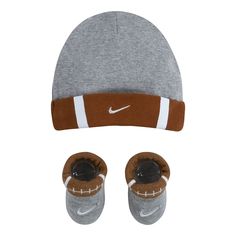 Newborn Baby Nike Football 2-Piece Foldover Beanie and Booties Set Nike Fits, Clothes Guide, Gifts Homemade, Newborn Accessories, Baby Nike, Boy Stuff, Nike Swoosh Logo, Newborn Essentials