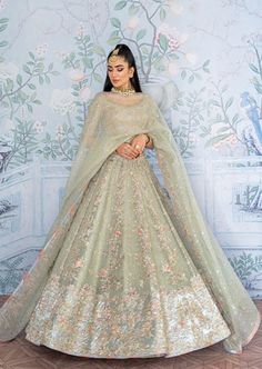 Bridal Choli, Lehenga Dress, Beautiful Lehenga, Bridal Dupatta, Indian Bridal Lehenga, Indian Bridal Dress, Embroidery Hand, Indian Lehenga, Bridal Lehenga Choli