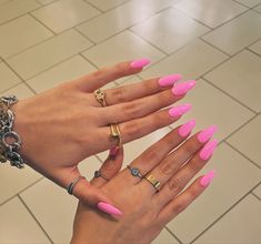 Pink Nails Trendy, Pink Nail Inspo, Euphoria Nails, Barbie Nails, Les Nails, Fantasy Nails, Beige Nails, Summery Nails, Classy Acrylic Nails