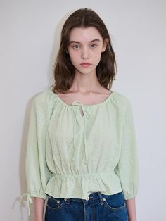 Composition : Ployester 100%Color : GreenCountry of Origin : Republic of Korea Green Blouse For Spring Day Out, Casual Light Green Long Sleeve Blouse, Spring Green Blouse, Chic Green Spring Blouse, Chic Green Blouse For Spring, Chic Green Tops For Day Out, Trendy Light Green Spring Top, Green Summer Blouse For Work, Trendy Light Green Spring Tops