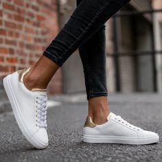 Nothing New Shoes, Plus Size Business Attire, Outfit Trabajo, Dressy Sneakers, White And Gold Sneakers, Casual Trendy Outfits, Keds Style, Upcycled Leather, Gold Sneakers