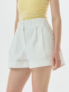 This product is the Cotton Banding Short Pants, designed to offer both style and comfort for everyday wear. The pants feature an elastic waistband that ensures a secure and comfortable fit, while the relaxed silhouette allows for easy movement. These shorts are perfect for casual outings, providing a versatile and chic option for warm weather. - These Cotton Banding Short Pants feature an elastic waistband for a secure and comfortable fit.- The relaxed silhouette allows for easy movement and comfort throughout the day.- Crafted from high-quality cotton, these shorts offer breathability and durability.- Ideal for casual outings, they provide a versatile and chic option for warm weather. Pants White, Short Pants, Warm Weather, Everyday Wear, Comfort Fit, The Day, Elastic, Band, Clothes For Women