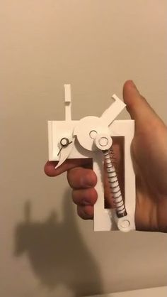 Trigger Mechanism Design, Vertical Milling Machine, Diy Tools Homemade, Free Energy Projects, Art Toys Design, Energy Projects, Crossbow