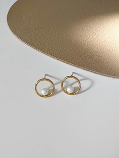 ✿ Sold as a pair ✿ Material: High-Quality Akoya Freshwater Pearls ✿ Finish: 14K Gold Filled Finding ✿ Size: Approx. 3/8 inch ✿Tarnish resistant, hypoallergenic, safe for sensitive skin ✿ P L E A S E N O T E: All of our freshwater pearls are ALL-NATURAL AND UNIQUE, therefore each shape is slightly different and won't exactly like in the picture. Meanwhile, there may be measurement differences caused by our handmade process. We will try our best to consistent as possible to give you the best quali Tarnish Resistant Gold Plated Round Pearl Earrings, Gold Round Pearl Earrings For Everyday, Everyday Round Gold Pearl Earrings, Tarnish Resistant Round Pearl Earrings For Wedding, Round Tarnish Resistant Pearl Earrings For Wedding, 14k Gold Round Pearl Earrings, Round Tarnish-resistant Pearl Earrings For Weddings, Gold Round Pearl Earrings, Pierced, Gold Round Pierced Pearl Earrings