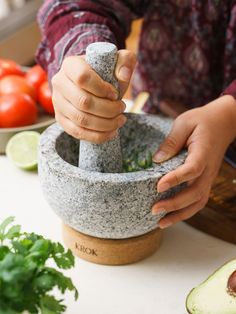 Best Size for Every Recipe: With 3 cups capacity, the mortar is large enough to use for any recipe, yet compact and light enough to use for everyday cooking and easy cleaning. Perfect for enhancing your pestos, guacamole, curries, and more, this mortar is a kitchen essential for elevating the flavors and textures in a variety of dishes. Highest Quality Thai Granite: Our mortar and pestle is crafted from the finest natural granite, renowned for its exceptional quality in Thailand. This ensures un Kitchen Unique, Pestle And Mortar, Coconut Bowls, Mobile Home Decorating, Natural Granite, Woodworking Furniture Plans, Prep Kitchen, Cooking Light, Woodworking Furniture