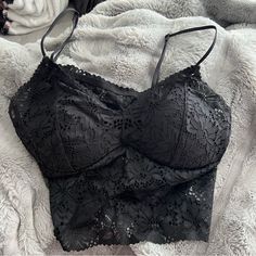 Size Large-Like Brand New Black Seamless Camisole For Party, Spring Black Lace Camisole, Black Camisole Bra For Summer, Black Seamless Cami Bra, Black Lace Cami Crop Top, Black Camisole Bra For Spring, Elegant Black Bra-friendly Camisole, Black Lace Bra For Night Out, Elegant Black Bra For Spring