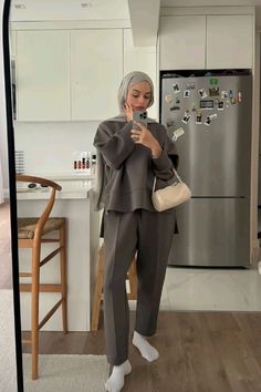 Amazing Photos, Hijab Fashion, Cool Photos, How To Become, Style Inspiration, Clothes, Instagram