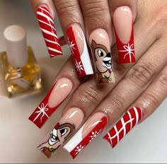 Christmas Art Nails Designs, Christmas Kawaii Nails, Character Christmas Nails, Christmas Movie Nails, Christmas Character Nails, Nails Natal, Deer Nails, Disney Christmas Nails, Deer Gifts