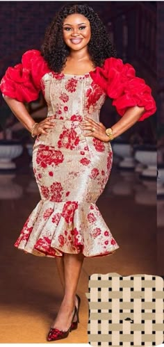 Brocade Fabric Dress Styles, Brocade Dress Modern African Fashion, Brocade Dress Styles Nigeria, Brocade Fabric Dresses, Brocade Gown Styles, Brocade Dress Modern, Brocade Styles For Women, Damask Dress Styles Nigeria, Brocade Dress Styles