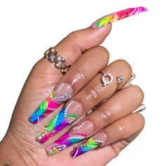 Bright Acrylic Nails, Nail Designs Bling, 90s Nails, Back To The 90's, Nails Rainbow, Fingernails Painted, Rainbow Nails Design, Crazy Nail Designs, Gold Acrylic Nails