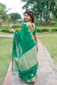 Saree Fabric : Banarasi Silk Saree Color : Forest Green Saree Length : 5.5 Meter Blouse Length : 0.8 Meter Saree Work : Zari Woven Work Wash : Dry Clean Product color may little differ as per the brightness or color settings of your device Forest Green Saree, Green Cotton Silk Saree, Saree Paithani, Saree Organza, Saree Kanjivaram, Tussar Saree, Saree Cotton, Saree Georgette, South Silk Sarees