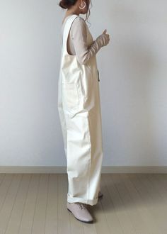 Natural White V Neck Zippered Patchwork Cotton Wide Leg Jumpsuits Sleeveless Sleeveless Cotton Overalls For Workwear, Sleeveless Cotton Jumpsuits For Work, Sleeveless Cotton Jumpsuits And Rompers For Work, Sleeveless Overalls For Spring Workwear, Spring Sleeveless Overalls For Workwear, Casual Sleeveless Beige Overalls, Chic Sleeveless Overalls For Workwear, Beige Sleeveless Casual Overalls, White Bib Front Jumpsuit With Pockets