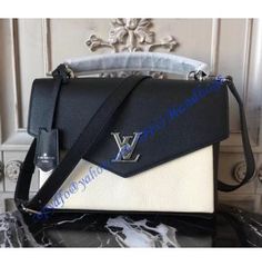 Louis Vuitton My Lockme Black and White Simple Bag, Lv Logo, Classic Bags, Simple Bags, New Version, Hermes Bag, Louis Vuitton Twist Bag, Chanel Handbags