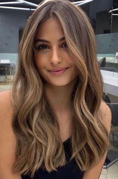 Light Brunette Hair, Honey Brown Hair, Brown Hair Looks, Brown Hair Inspo, Brunette Hair With Highlights, Brown Hair With Blonde Highlights, Brunette Balayage Hair, Brown Hair Balayage, Balayage Brunette