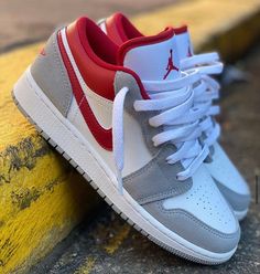 NEW ARRIVAL – Live-kickz Nike Shoes Men's Sneakers, Best Nike Shoes, Air Jordan 1 Low White, Red Nike Shoes, Jordan 1 Low White, Nike Sneakers Mens, Jordans Shoes, Balance Trainers