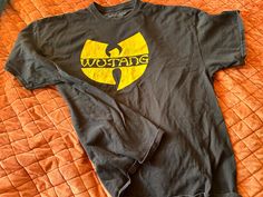 With this nicely worn in tee, you'll look like an OG Wu fan!! Men's XXL!! Wu Tang, Honolulu, Gender Neutral, Bathing Beauties, Adult Outfits, Ships, Tops & Tees, Top Outfits, Fan