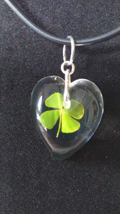 Celebrate St. Patrick's day with your very own 4-leaf clover! Preserved forever in acrylic, this clover will never leave you. Black rubber chain is adjustable to allow for maximum comfort. Clover Accessories, 4 Leaf Clover, Y2k Makeup, Clover Necklace, Lucky Clover, Lucky Star, Hair Wraps, Funky Jewelry, Clover Leaf