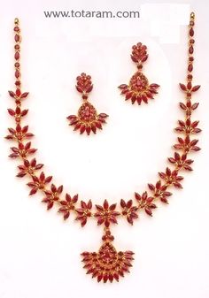 Ruby Necklace Designs, Gold Ruby Necklace, Ruby Jewelry Necklaces, Indian Gold Jewelry, 22k Gold Necklace, Ruby Set, Gold Necklace Indian, Gold Necklace Simple, Antique Bridal Jewelry