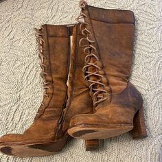 Excellent Condition Frye Lace Up Boots. Tall Lace Up Boots, Shoes Vintage, Cowgirl Western, Frye Boots, Frye Shoes, Cowgirl Style, Fit Inspo, Vintage Shoes, Western Style