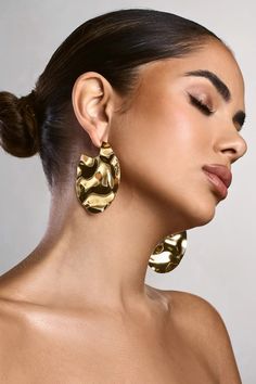 Ishani Gold Textured Disc Earrings – Club L London - USA Modern Textured Gold Earrings, Chic Textured Gold Earrings, Chic Gold Hammered Earrings, Latest Gold Earrings, Health And Hygiene, Disc Design, Black Tie Gala, Party Dress Long Sleeve, Pierced Jewelry