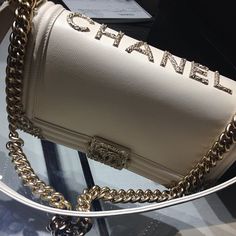 Bag Obsession, Cute Purses, Chanel Boy Bag, Chanel Handbags