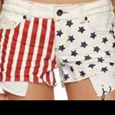 No Boundaries Stars And Stripes Shorts Size 15 New With Tags White Patriotic Bottoms For Summer, Patriotic White Bottoms For Summer, American Flag Short Bottoms For Summer, Red Flag Print Bottoms For 4th Of July, Americana Flag Print Shorts For 4th Of July, Patriotic White Bottoms With Flag Print, Patriotic American Flag Print Shorts, Casual White Bottoms For 4th Of July, Summer American Flag Print Shorts