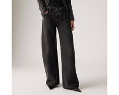 We took an oversized baggy cut, a wider straight leg and an adjustable rise and rolled it into these XL Straight Pants. Then, we topped it off with an adjustable tie waistband for added versatility. Easy, baggy pants Cut with an oversized fit Cinch them up to wear them as a high or mid rise With a tie waistband Made with classic, non-stretch denim For this fit, we recommend sizing up in length Casual Belted Wide Leg Pants For Fall, Fall Wide Leg Pants With Tie Waist, Chic Wide Leg Levi's Bottoms, Chic Levi's Wide Leg Pants, Trendy Wide Leg Levi's Pants, Levi's Wide Leg Bottoms For Fall, Levi's High-waisted Pants For Fall, Levi's Wide Leg Fall Pants, Levi's Wide Leg Pants For Fall