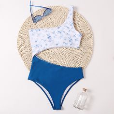 Summer beach swimwear solid color printing stitching one-piece Cute Bathing Suits, Beach Swimwear, Types Of Dresses, Chest Pad, Womens Swimwear, Summer Beach, Cute Dresses, One Piece Swimsuit, Colorful Prints