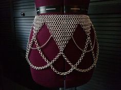 Chainmail Skirt, Chainmail Clothing, Chainmail Patterns, Medieval Cosplay, Belly Dance Belt, Dance Belt, Belly Dance Outfit, Chainmail Jewelry, Scale Mail