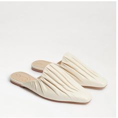 Size 11 Ivory Sam Edelman Cecelia Sandals Mules Shoes Flat, Bow Mules, Womens Loafers, Leather Loafers Women, Sam Edelman Sandals, Mid Heels Pumps, Slip On Flats, Womens Mules, Flat Mules