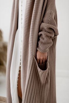 Oversized Long Cardigan Outfit, Open Knit Cardigan For Fall Loungewear, Long Sleeve Open Knit Cardigan For Loungewear, Long Chunky Knit Cardigan For Layering, Oversized Soft Knit Cardigan, Winter Open Knit Cardigan For Loungewear, Long Chunky Knit Outerwear For Layering, Winter Long Chunky Knit Cardigan, Oversized Long Knitted Sweater Coat