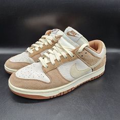 7 mens 8.5 women's. Please see photos for condition. Thank you. Dunk Low Nike, Athletic Shoes Nike, Aesthetic Shoes, Nike Dunk Low, Minimalist Aesthetic, Dunk Low, Nike Dunk, Nike Dunks, Nike Shoes