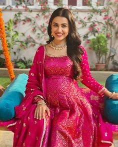 Maternity Indian Outfits, Pregnancy Indian Outfits, Pregnancy Outfits Indian, Maternity Gowns Indian, White Dress Outfits, Dress Outfits Casual, Arrange Marriage