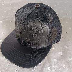 Brand: Chrome Hearts Trucker Hat Colour: Black Style Details: Cross Patch Unisex Cross Patch, Heart Accessories, Chrome Hearts, Black Style, Cemetery, Black Fashion, Trucker Hat, Accessories Hats, Mens Accessories