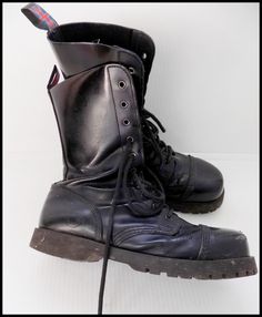 "Please read shop policies before purchase, thank you  Pair of leather combat boots. Rounded toes, chunky heels, 10 eyelet lace up fronts. These boots show normal signs of distressed surface wear from use and age including some scuffing, creasing, marks of discoloration and abrasions here and there. Overall though, these boots are still in good condition! You can see on last pic condition of boots. In good condition. You can see on last pics condition. Size EU 40. UK 6. But I think it's bigger mold, maybe EU 41. You should lead with inner sole: I wear EU 41 and they fit me. insole: 26.5 cm ( 10.43\" ) PLEASE READ I don't accept returns, exchanges, cancellations, or money refund. So please ask for measures and everything you want to know before purchase item, thank you! IMPORTANT  I CAN'T G Grunge Leather Lace-up Boots For Concerts, Grunge High Ankle Lace-up Boots For Streetwear, Alternative Ankle-high Combat Boots For Streetwear, Grunge Lace-up Boots With Round Toe For Concert, Alternative Lace-up Leather Boots, Grunge High-top Lace-up Boots For Alternative Fashion, Grunge Combat Boots For Concerts, Grunge High Ankle Combat Boots For Alternative Fashion, Grunge Combat Boots For Fall