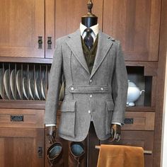 Vintage Tweed Men Suits British Hunting Coat Business Casual Party Wear Blazers | eBay Luxury Vintage Sport Coat With Flap Pockets, British Hunting, Party Wear Blazers, Mens Tweed Suit, Casual Trench Coat, Tweed Men, Hunt Coat, Suit Casual, Custom Made Suits