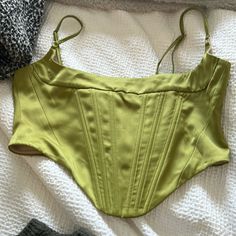 Green, Great Condition, Never Worn, Smoke Free Home Spring Underbust Crop Top With Straps, Green Summer Corset, Spring Chic Crop Top With Underwire, Chic Spring Crop Top With Underwire, Chic Underwire Crop Top For Spring, Summer Crop Top With Boned Bodice And Underwire, Green Elegant Summer Corset, Elegant Green Summer Corset, Spring Underwire Corset