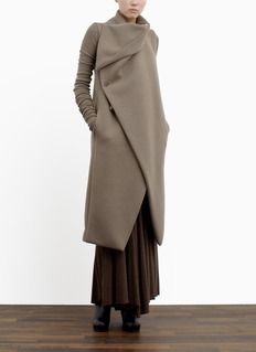 Rick Owens Lilies - Padded collar wool-blend coat. Rick Owens Lilies, Jumpsuit Pattern, Wool Blend Coat, Fashion Business, Long Coat, Minimalist Fashion, Beautiful Outfits