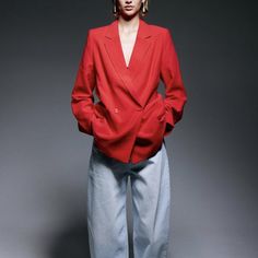 New! H&M Double-Breasted Blazer. Buttons At Front, Welt Front Pockets, Shoulder Pads, Darts At Waist. Lined. Bright Red. Size S. Same Day Shipping On Everything Minimalist Business Casual, Summer Blazer, Cream Blazer, Beige Blazer, Corduroy Blazer, H&m Jackets, Red Blazer, Career Wear, Grey Blazer