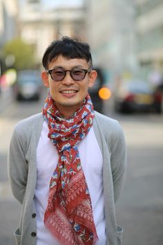 A gentle reminder that Drake’s will be hosting a Trunk Show with the glasses Master, Naoki Nakagawa of Nackymade, starting this Thursday at No.3 Clifford Street.For any further information or to book and appointment please email contact@nackymade.com or cliffordstreet@drakes.comHope to see you there! Men White T Shirt, Scarves Men, Modern Scarf, Plain White T Shirt, Street Style Outfits Men, Scarf Fashion, Kawaii Style