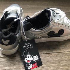 Brand New Disney Mickey Mouse Ladies Character Sneaker Size 10. Perfect For Your Summer Vacation In The Disney Parks This Summer . Casual Mickey Mouse Lace-up Sneakers, Trendy Silver Synthetic Sneakers, Silver Synthetic Round Toe Sneakers, Black Mickey Mouse Sneakers For Streetwear, Casual High-top Mickey Mouse Sneakers, Casual Silver Synthetic Sneakers, Silver Synthetic Casual Sneakers, Disney Mickey Mouse Low-top Sneakers, Disney Round Toe Sneakers For Streetwear