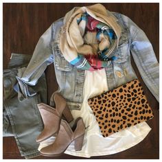 Plaid and Leopard! PERFECT fall outfit! Plaid And Leopard, Perfect Fall Outfit, Cute Dress Outfits, Outfit Inspiration Fall, Todays Outfit, Outfit Inspo Fall, White Tee, Fall Winter Outfits, Fall Outfit