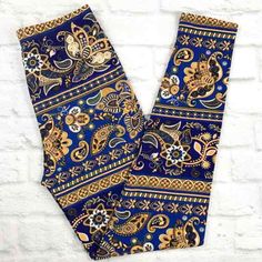 Buttery Soft Gorgeous Paisley Floral Leggings Size: One Size Numeric Size: 2-10 Waistband: Elastic These Are Not Lularoe Fabric Blend: 92% Polyester 8% Spandex (Same Blend As Lularoe) Brand New - Hard To Find Limited Edition Print! Super Soft & Comfy Leggings ~ Just Like Other Brands!! These Are Not Lularoe Leggings But Feel Just Like Them! Fast Shipping! Smoke Free Home ~All Prints Are Limited Edition~ ~Get Your Favorite Print Before Its Gone!~ Comfy Leggings, Paisley Floral, Floral Leggings, Lularoe Leggings, Limited Edition Prints, Blue Gold, Paisley, Size 2, Limited Edition