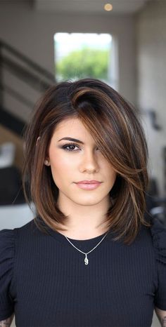 Shoulder Length Hair Asymmetrical, Edgy Easy Hairstyles, Mid Style Haircut, Easy Hair Color To Maintain Brunette, One Length Medium Haircut, Short Hair Styles For Thick Hair Women, Short To Medium Hair Styles, Black Hair With Highlights And Lowlights, Mom Chop Hair